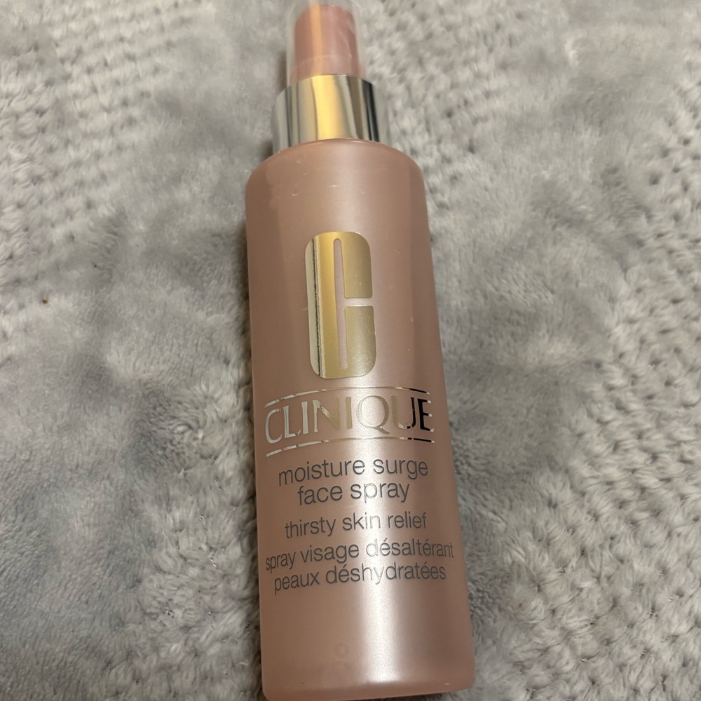 Clinique moisture surge spray